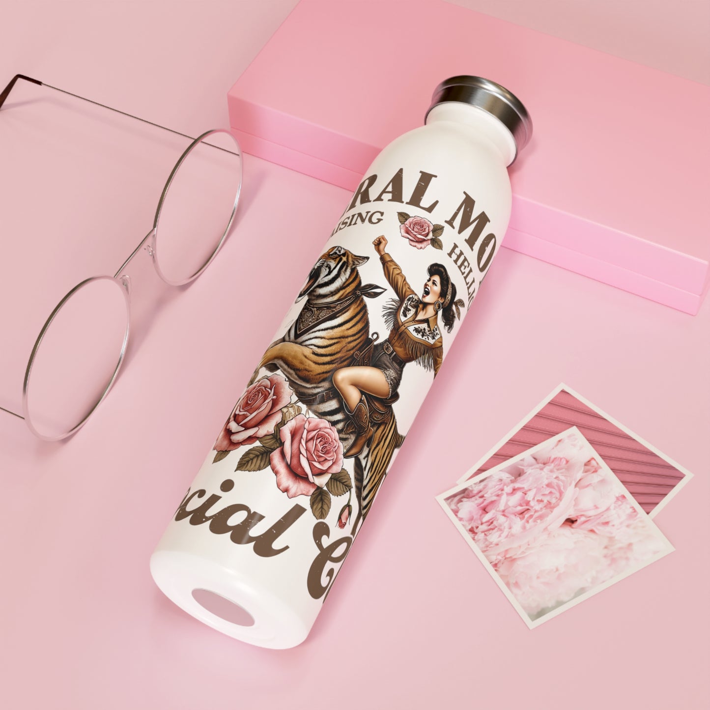 Feral Mom Slim Water Bottle - Stylish & Functional Hydro Flask for Active Moms - GULLYDESIGN
