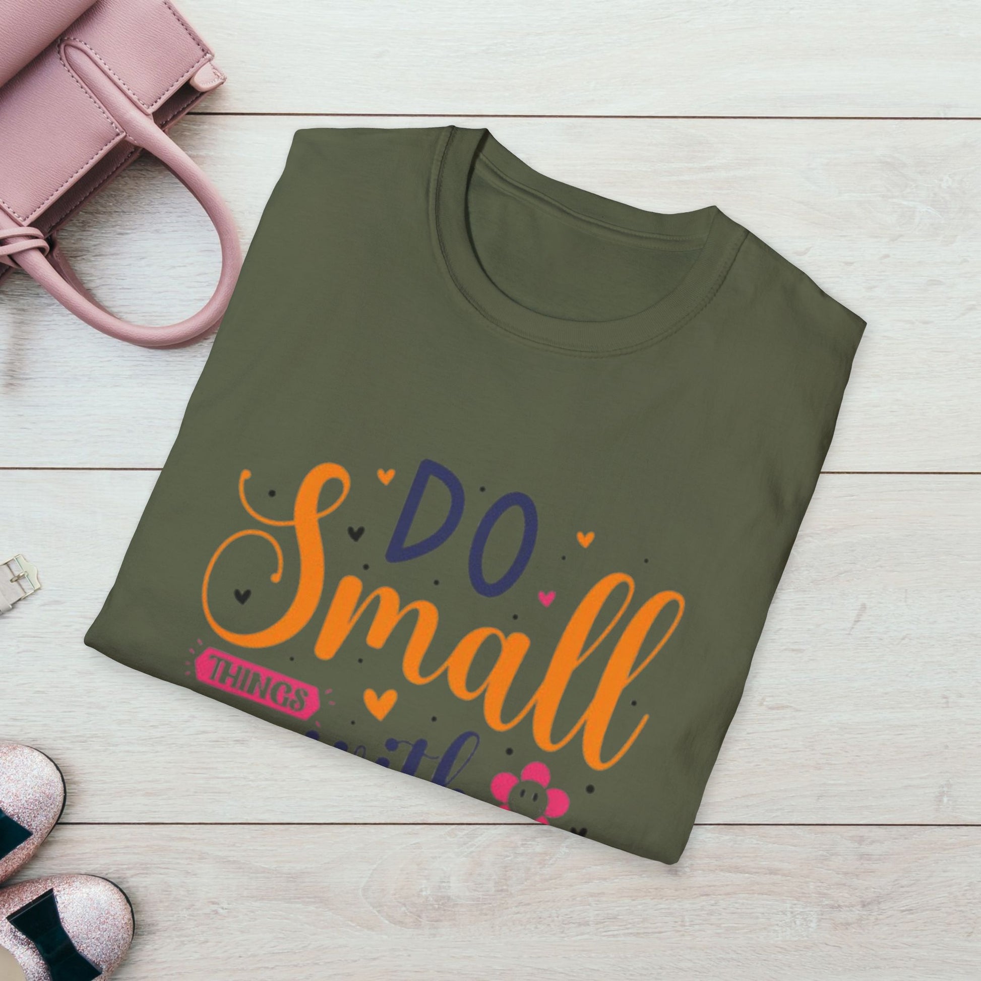 Do Small Things With Great Love Inspirational Tee - GULLYDESIGN