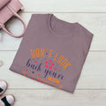Inspirational Unisex Softstyle T-Shirt - 'Don't Look Back You're Not Going That Way' - Motivational Apparel for Everyday Wear - GULLYDESIGN