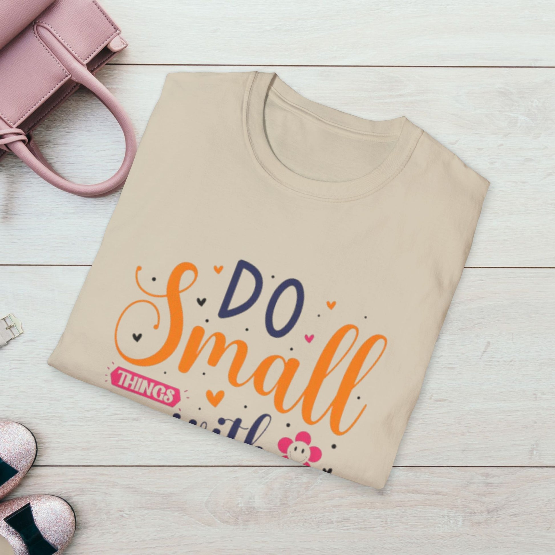 Do Small Things With Great Love Inspirational Tee - GULLYDESIGN