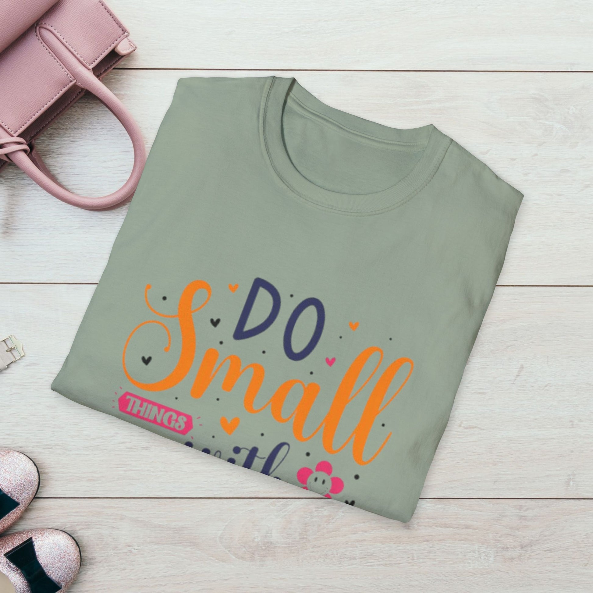 Do Small Things With Great Love Inspirational Tee - GULLYDESIGN