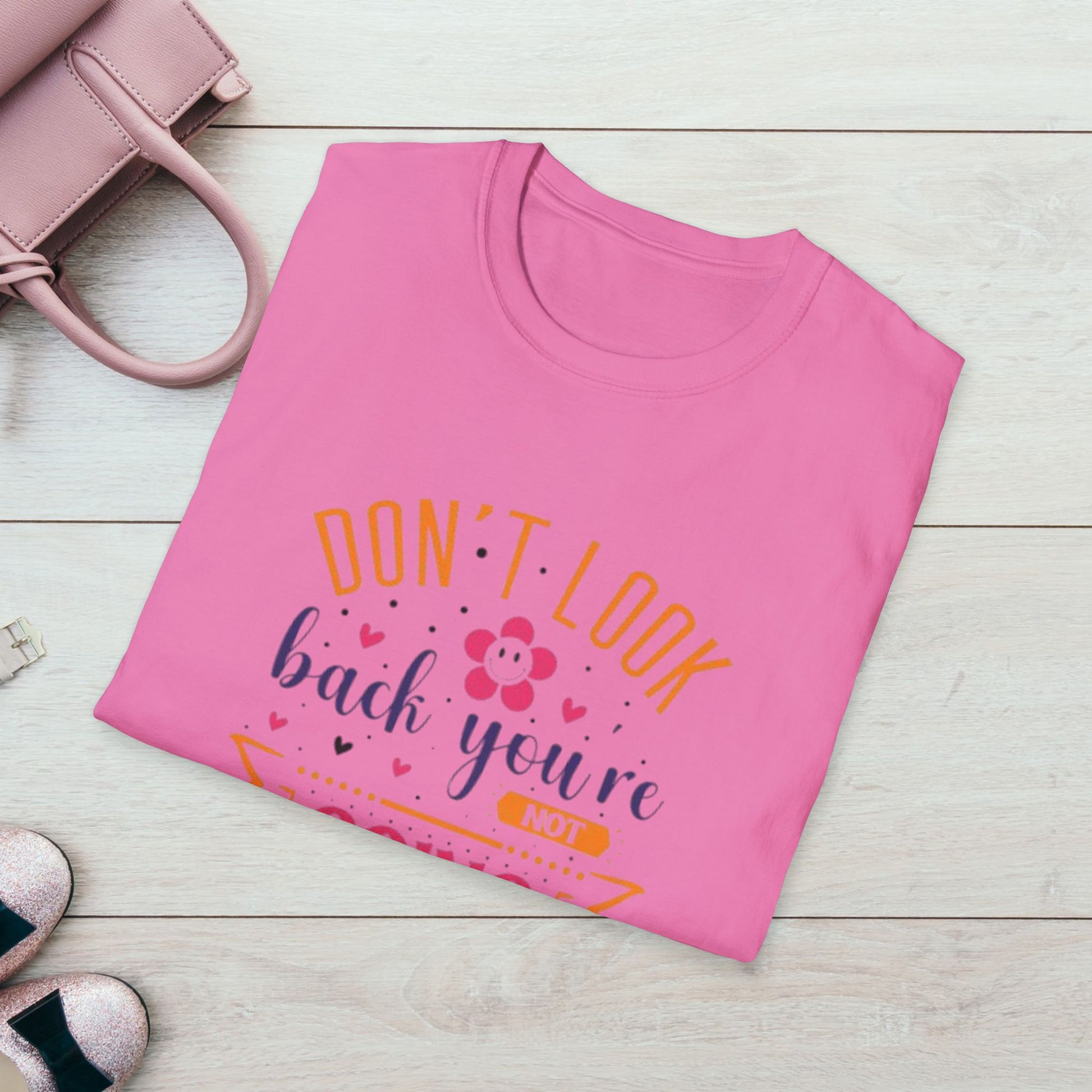 Inspirational Unisex Softstyle T-Shirt - 'Don't Look Back You're Not Going That Way' - Motivational Apparel for Everyday Wear - GULLYDESIGN
